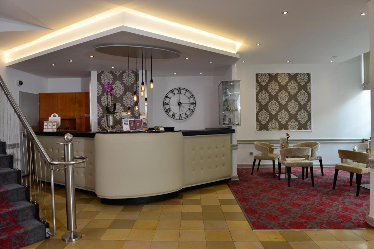 Готель Celler Hof Екстер'єр фото